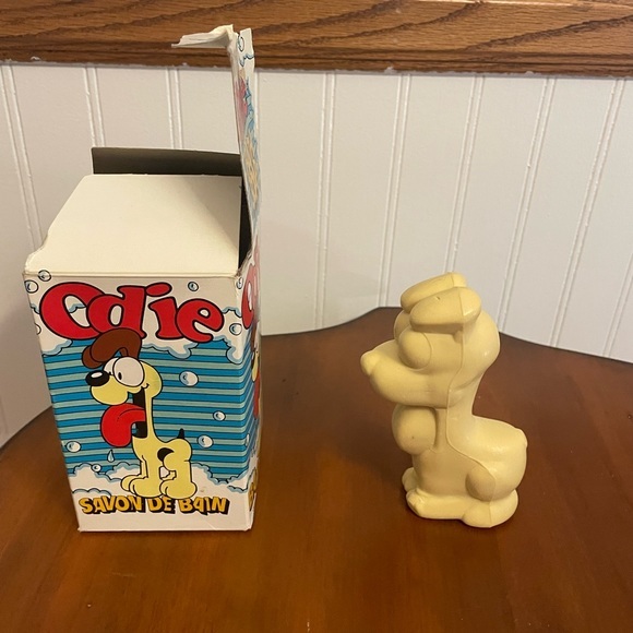 Unused Vintage United Feature Syndicate Garfield's Dog - Odie Bath‎ Soap - Picture 2 of 7